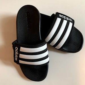 Adidas Girl’s Black Slip on Sandal Shoes Size 13